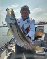 Pesca No Canal de Bertioga